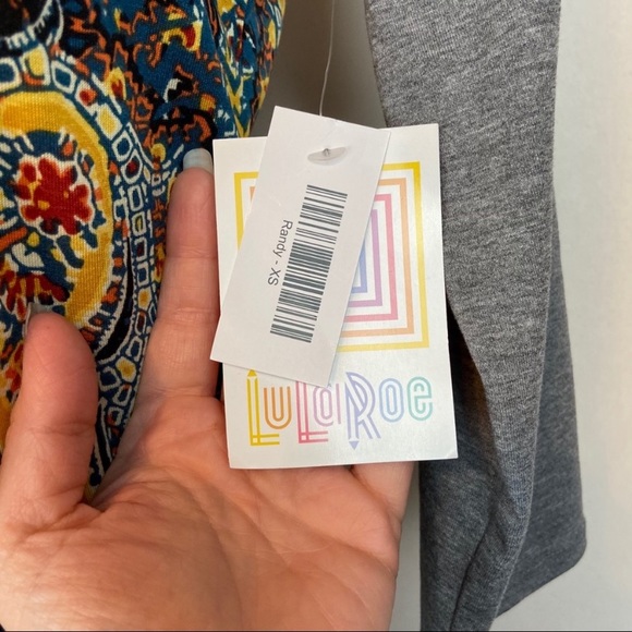 LuLaRoe Randy T Paisley Print Size XS NWT - Picture 8 of 8